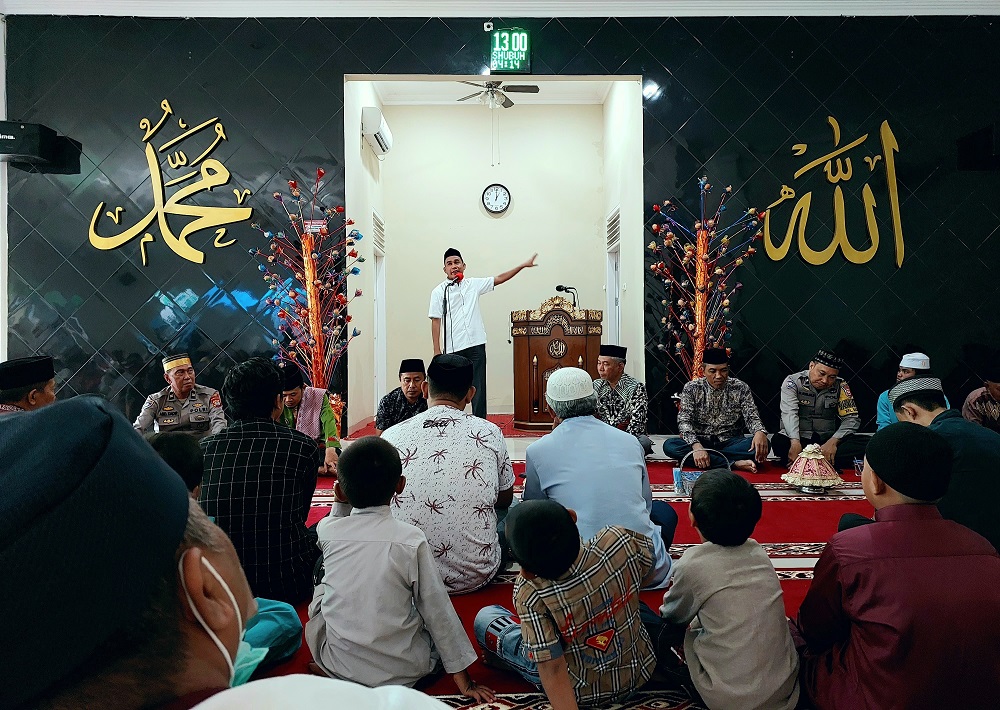 Hadiri Maulid Nabi Muhammad SAW di Maccini Sombala, Rudianto Lallo Ingatkan Orang Tua Sekolahkan Anak 